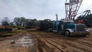 Tugboat being hauled to ny.